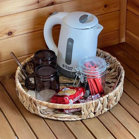 Belle Vista Glamping & Camping Йорк Екстериор снимка