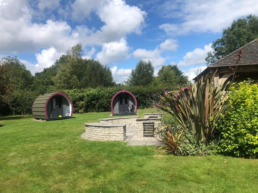Belle Vista Glamping & Camping Йорк Екстериор снимка