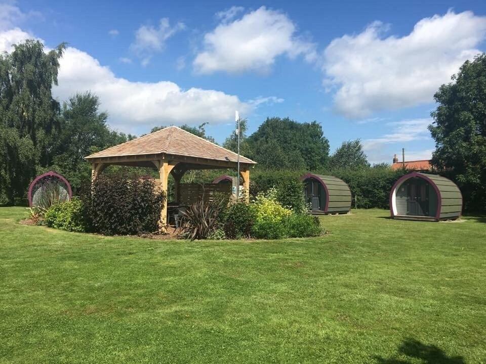 Belle Vista Glamping & Camping Йорк Екстериор снимка